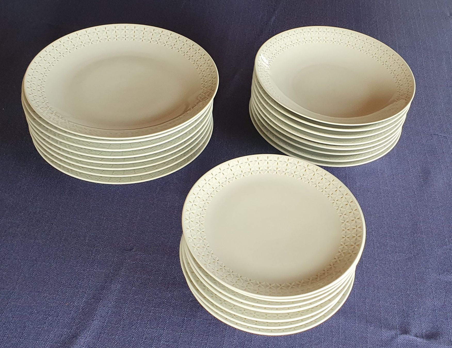 Set di piatti: Bareuther Waldsassen Bavaria Tafel Service – Nuovo (secondo la descrizione) da Schaffhausen venduto da Daco5 3