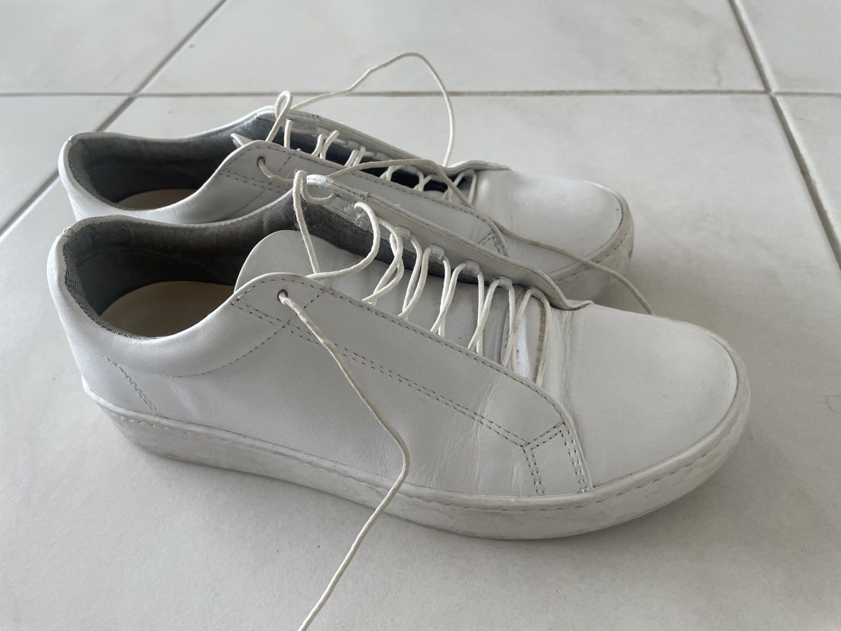 Scarpe da donna: Turnschuhe / Sneaker   37 – Usato da Richterswil venduto da Wildampfer 1