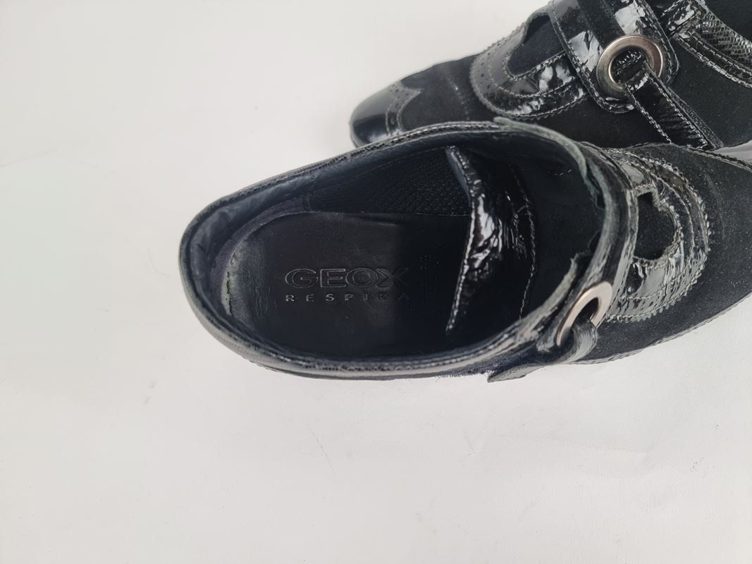 Geox Scarpe da donna: Schwarze Absatzschuhe gr. 38 Damen – Usato da Urtenen-Schönbühl venduto da Restwert_Schoenbuehl 4