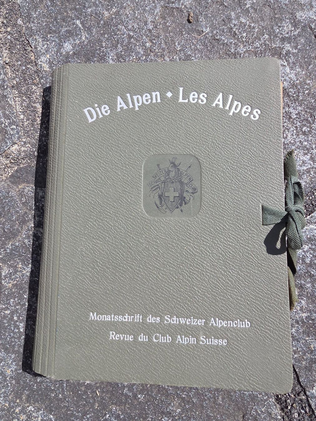 Libri: ein Stapel antiker Schweizer Kunstdrucke – Usato da Reinach AG venduto da BrocanteAGSued