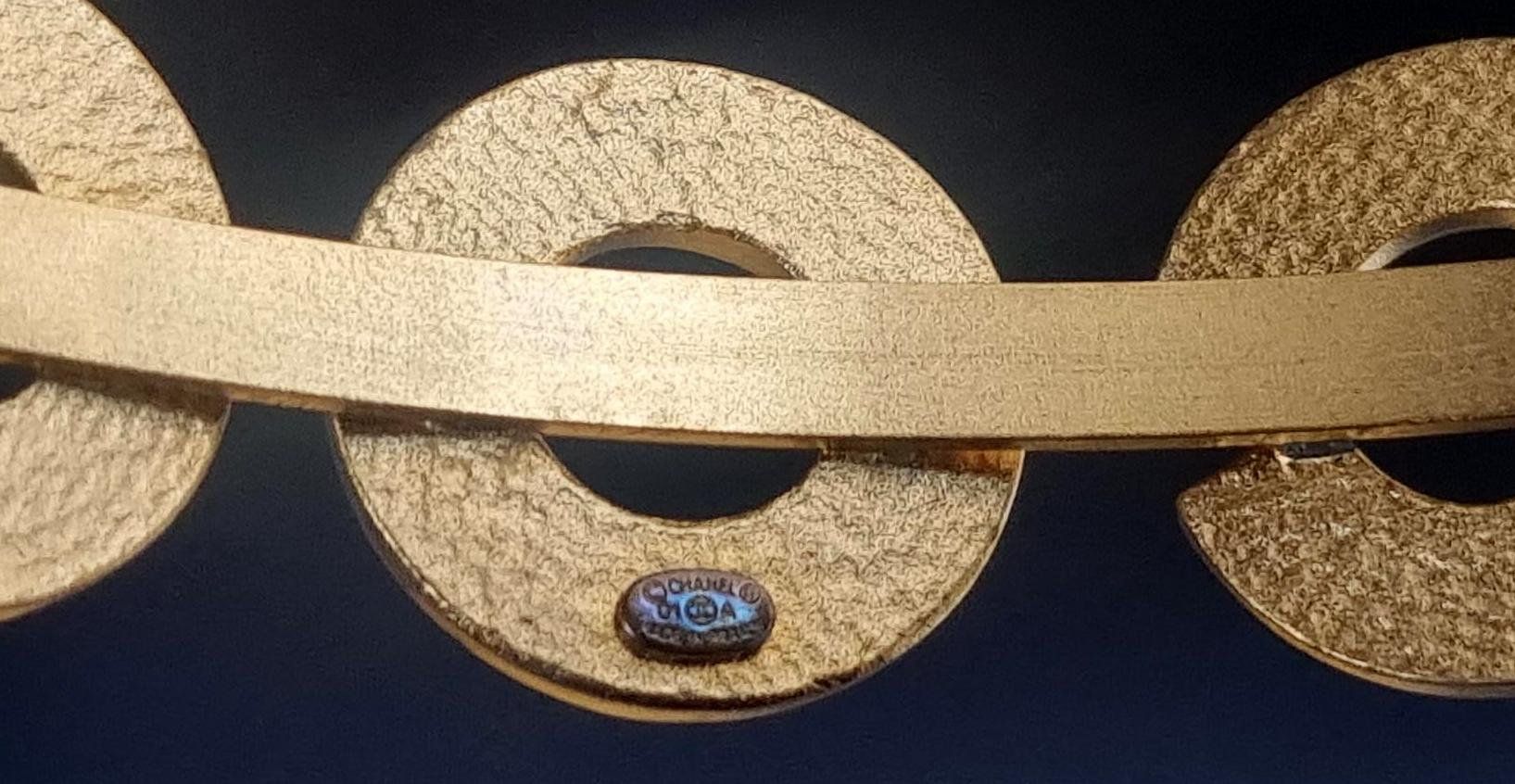 Chanel Copricapi, berretti & cappellini: Chanel Ohrenschützer / Cache-oreilles – Usato da Collonges venduto da Auganien 7