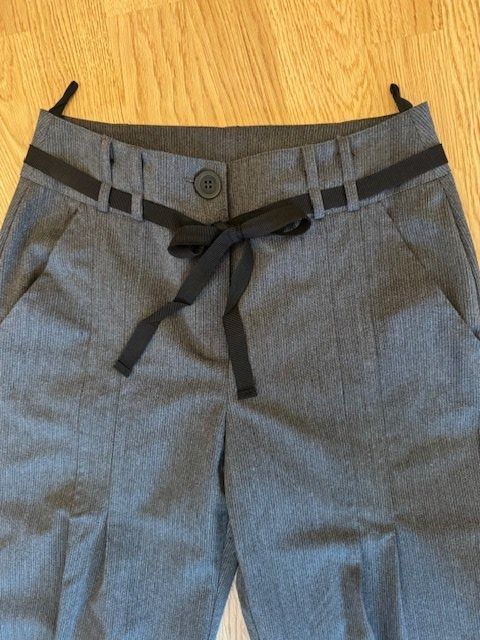 Pantaloni: Damen Hose Gr.36 3/4 – Usato da Wabern venduto da MagdalenaWabern 3