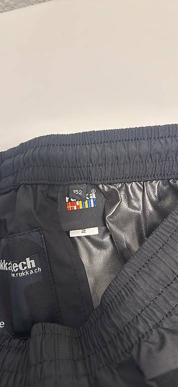 Lotti & Set di vestiti: Regenkleider Grösse 152 – Usato da Kriens venduto da Eveline_Kriens 3