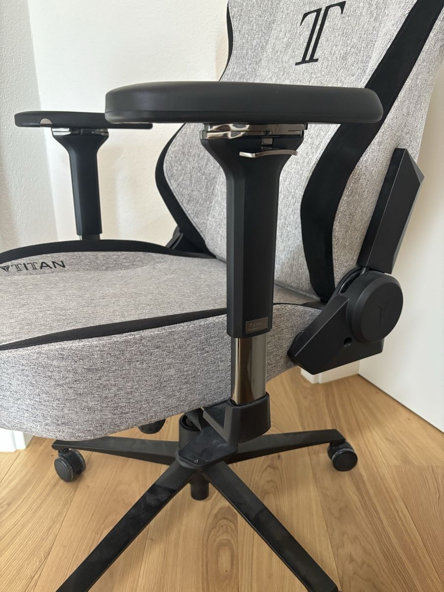 Secretlab Chaises: Secretlab TITAN 2020 – D'occasion à Scheuren par RaphiFroehli 2