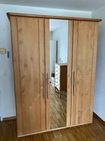 Hochwertiger 3-teiliger Schrank mit Spiegel - Erle massiv