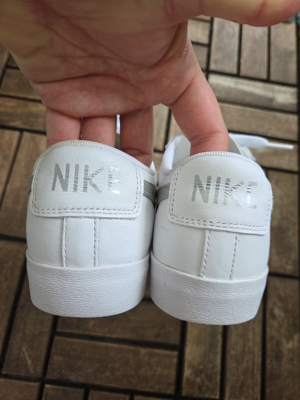 Scarpe da uomo: NIKE Schuhe  – Usato da Frauenfeld venduto da bea_6m8y 2