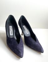 Escarpins Manolo Blahnik en daim bleu marine T37