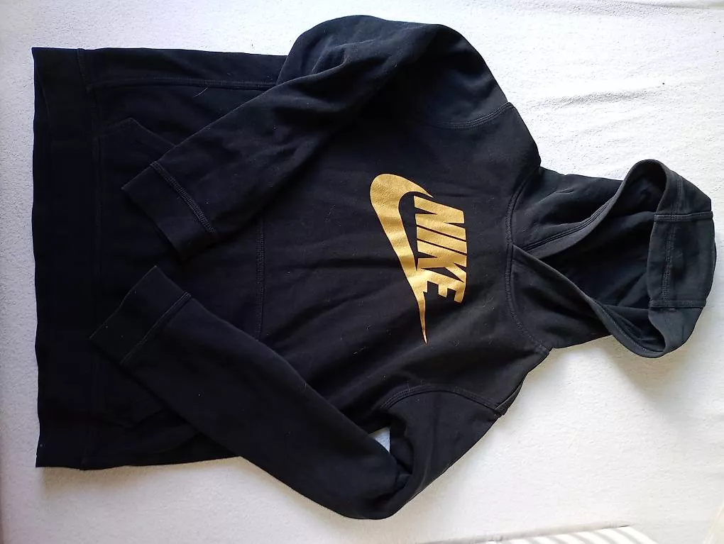 Maglioni & Felpe: Adidas hoddie – Usato da Gelterkinden venduto da leo_9z8m