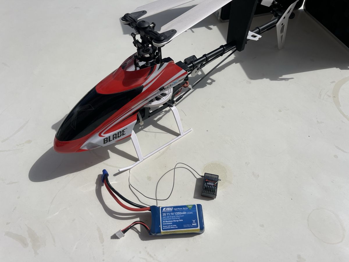 Blade RC Kits de montage: RC Helikopter Blade 300x – D'occasion à Schüpfen par punisher_115 1