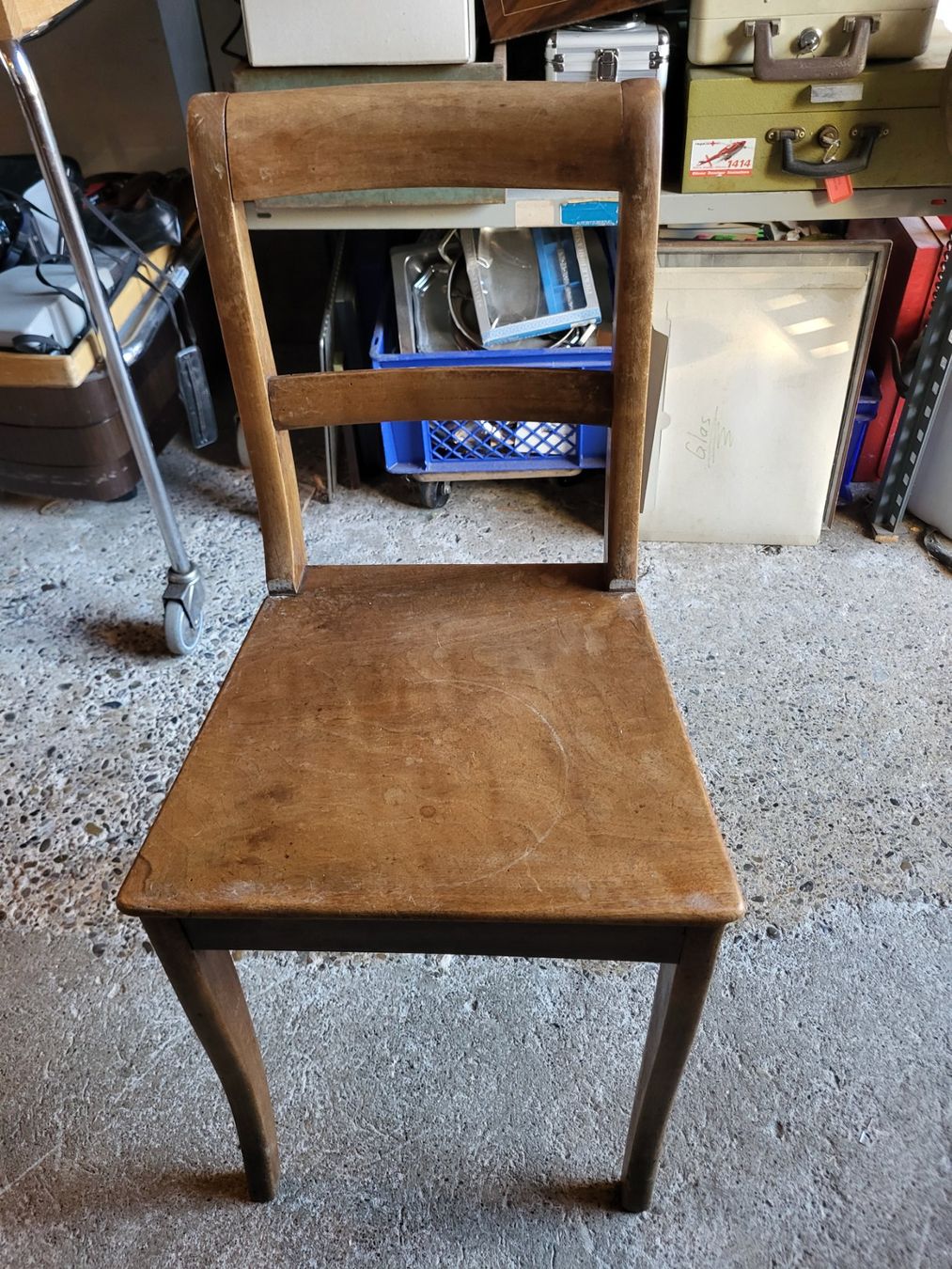 Chaises: Antiker stuhl – D'occasion à Turbenthal par kai_6277