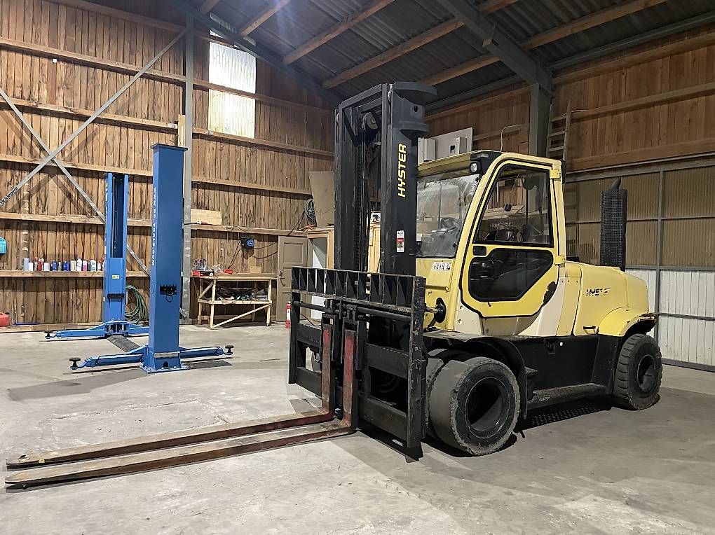 Diesel Carrelli elevatori e a forche: Stapler Hyster Modell H8.0F16 – Usato da Schaffhausen venduto da AESS1