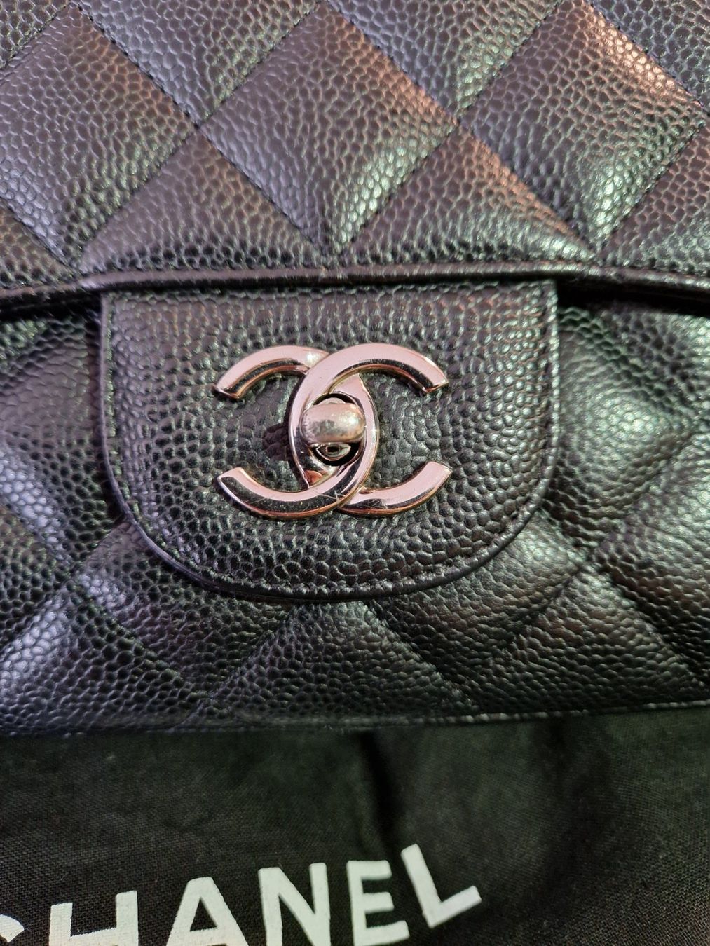 Chanel Borse da donna: Chanel Classic Caviar Jumbo mit silber Hardware !!! – Usato da Flühli LU venduto da Conny_88 3