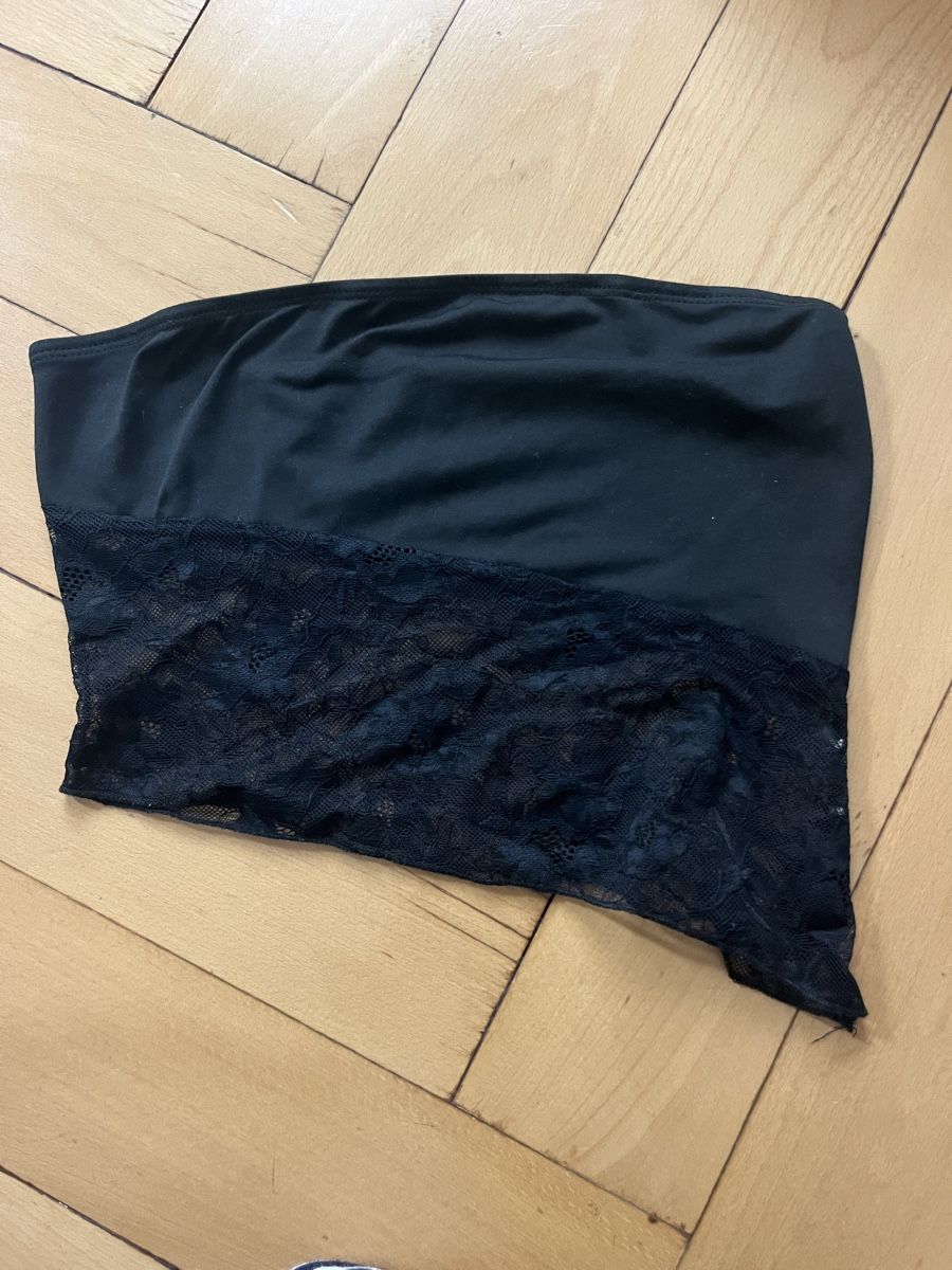 Top: Bendeau top with lace – Usato da Zürich venduto da sunshinezuerich