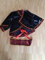 Kimonos und Hemden aus Seide