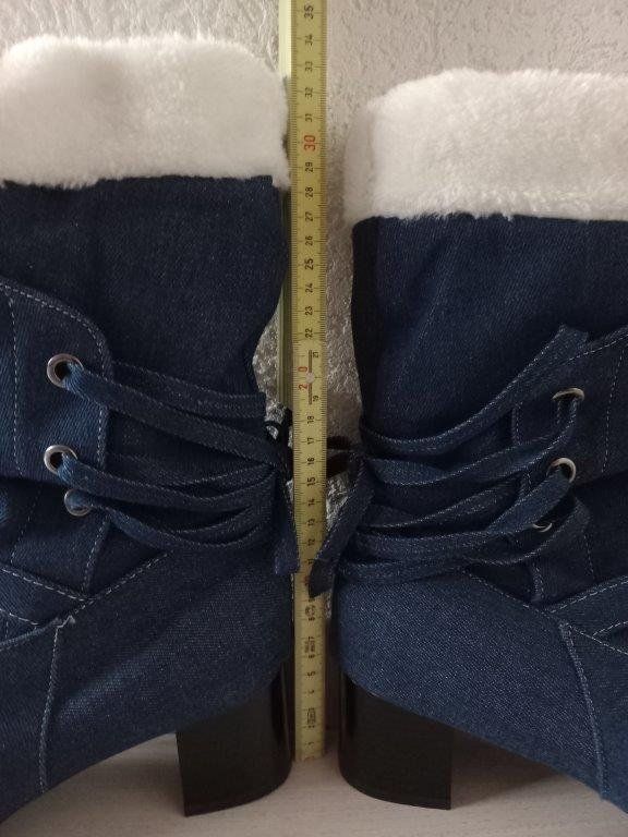 Scarpe da donna: Winterstiefel mit Blockabsatz Jeanslook Grösse 45 – Nuovo (secondo la descrizione) da Pfäffikon / ZH venduto da Pefkadett 1