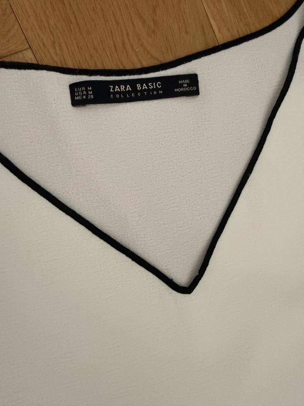 Zara Lotti di vestiti: Zara Oberteil M Kleiderpaket – Usato da Zürich venduto da iva_7658 1