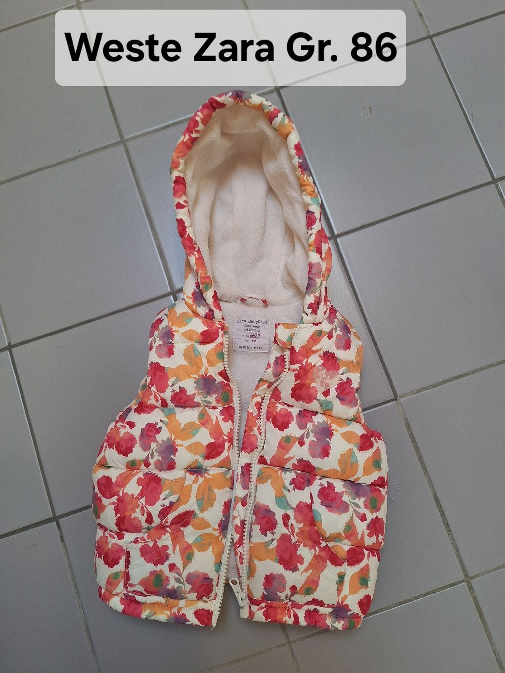 Zara Altro abbigliamento per bambina: Zara Weste 86 – Usato da Sissach venduto da Nothing123