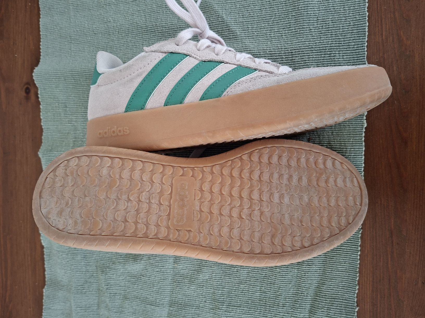 Herrenschuhe: Adidas Sneaker  – Neu (gemäss Beschreibung) aus Grosshöchstetten von rosa.leo 1