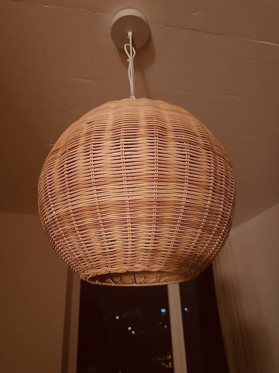Maisons du monde Lampade: Rattanlampe neu, 40cm Durchmesser – Usato da St. Gallen venduto da Nicole79Ming 1