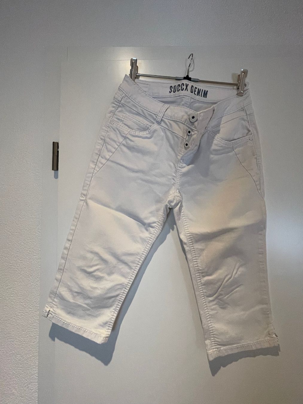 Soccx Jeans: weisse Jeans 3/4 Grösse 36 – Usato da Kaltbrunn venduto da silka03