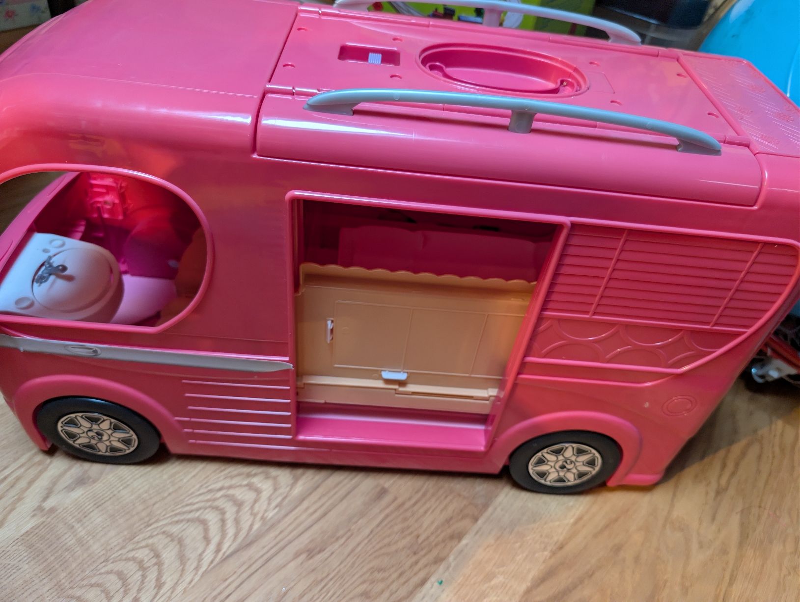 Jouets: Barbie Camper mit Pool – D'occasion à Bern par berneroberlaenderin 6