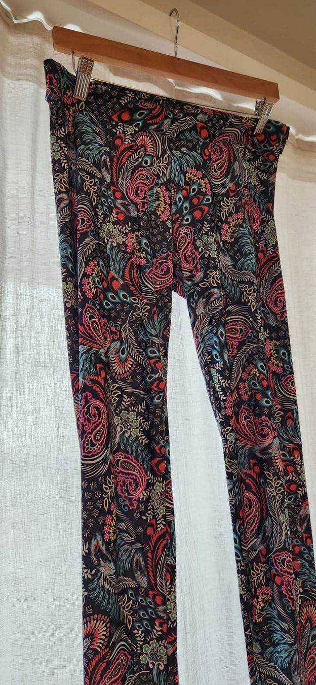 Leggings: Gemusterte Leggings, Gr. M! – Usato da Zürich venduto da syl_bhd2 1