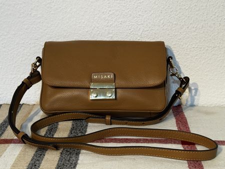 Elegante Misaki Handtasche aus Leder, neuwertig, Herbst