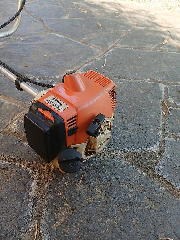 Stihl Tutte le macchine: Stihl FS200 – Usato da Chandon venduto da sam_gj5d 2