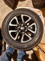 5 roues Toyota Hilux 18"