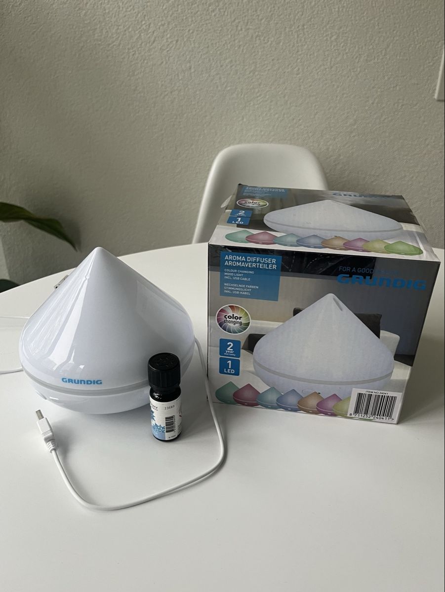 Diffusori di oli essenziali: Grundig Aroma Diffuser mit Winterduft - Neuwertig! – Nuovo (secondo la descrizione) da Basel venduto da A.Keiser