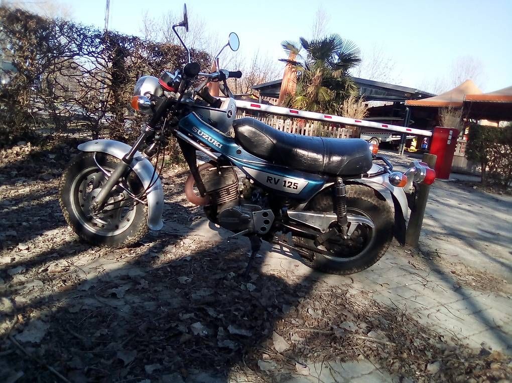 Suzuki Strasse: Pour connaisseur – Gebraucht aus Chêne-Pâquier von Buggle61 1