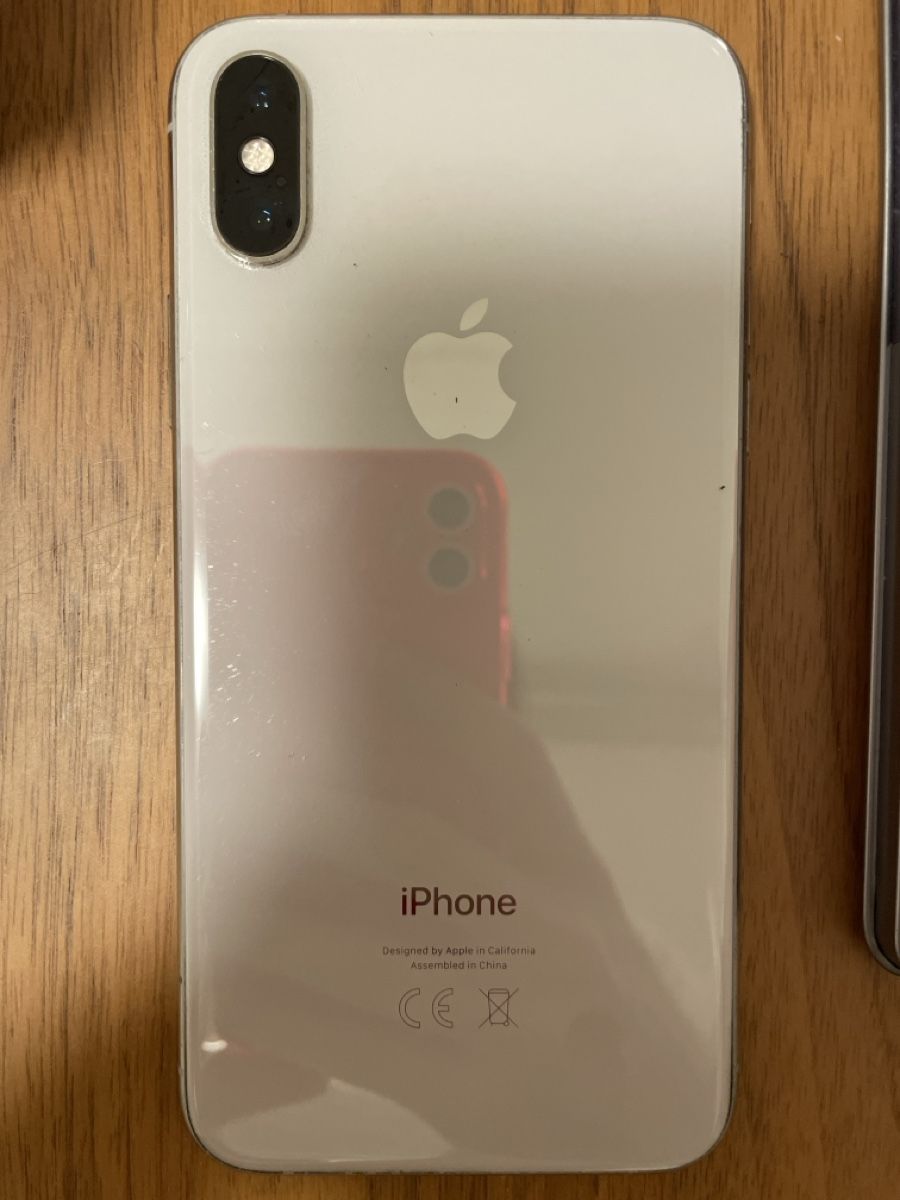 Apple Telefoni cellulari / Smartphones: iPhone Xs - Batterie 73% – Usato da La Tour-de-Peilz venduto da flo_m27g 1