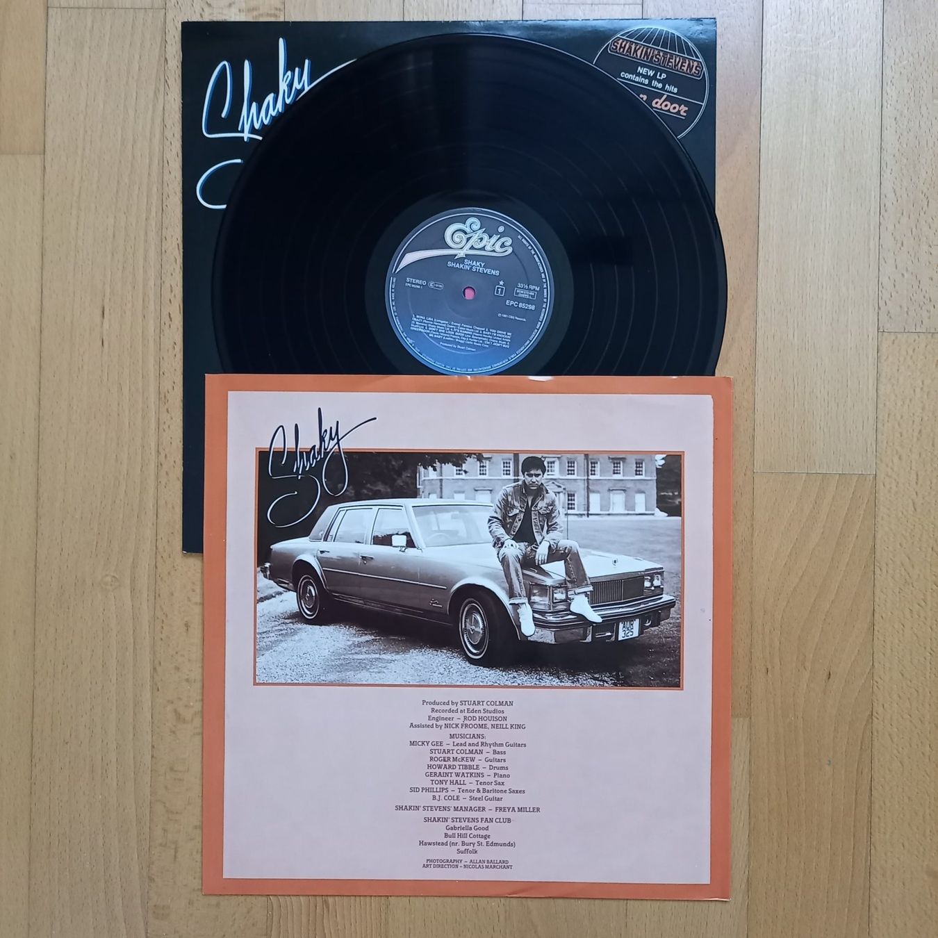 Vinyles: Shakin' Stevens - Shaky – D'occasion à Arbon par pendulum 1