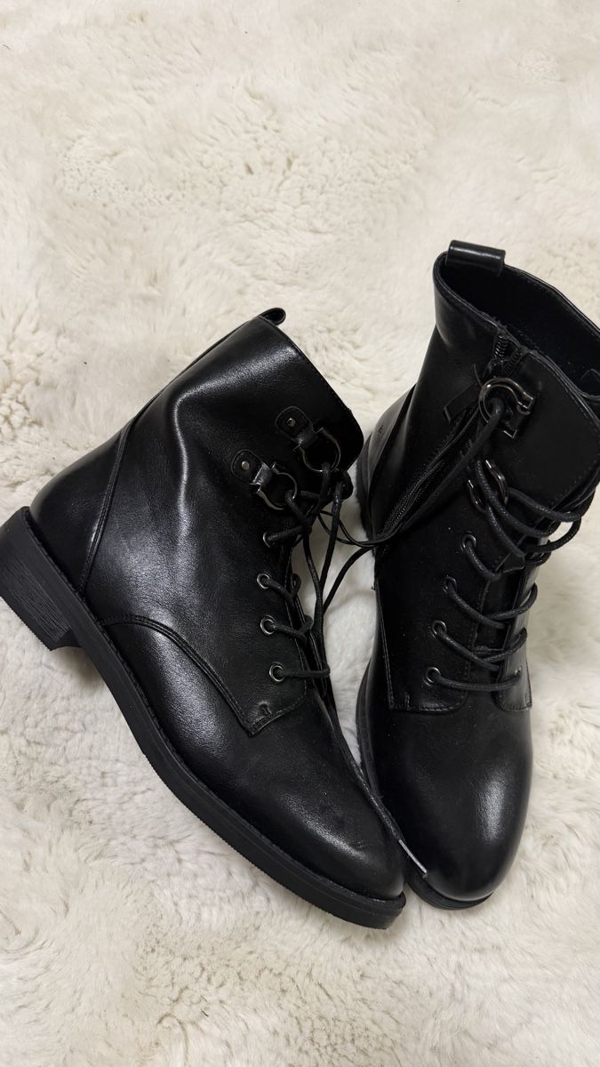 Scarpe da donna: Boots – Nuovo (secondo la descrizione) da Bern venduto da 18valeria__