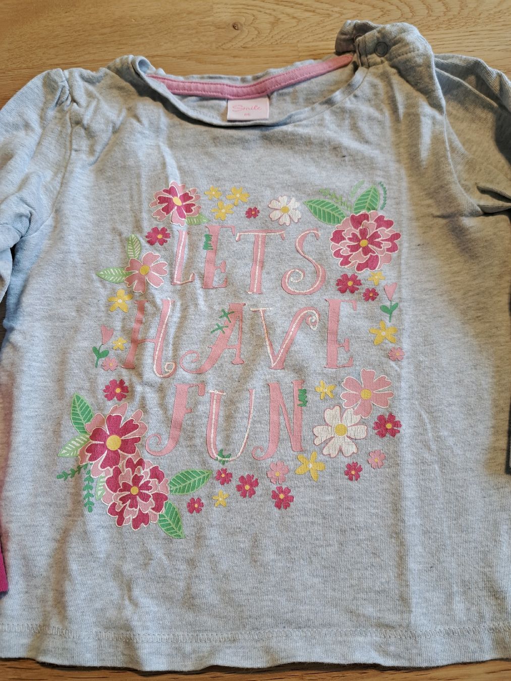 Maglioni & Felpe: 2 Langarmshirts Mädchen, Grösse 86/92 – Usato da Bergdietikon venduto da Staphylococcus 1