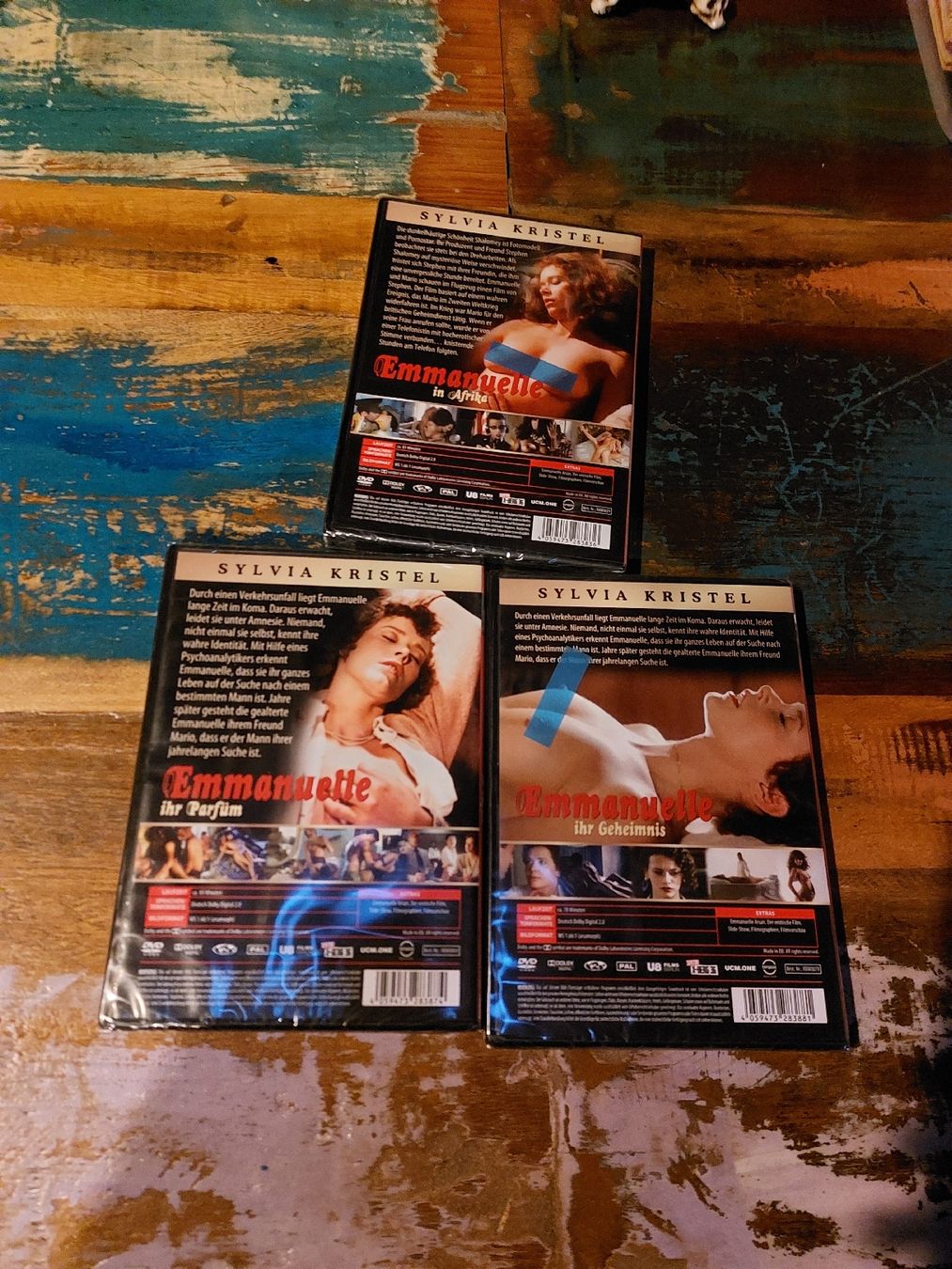 Tutti i DVDs: Emmanuelle Sammlung, 3 DVD, Erotik Klassiker OVP – Nuovo e nell'imballaggio originale da Winterthur venduto da Belzarek 1