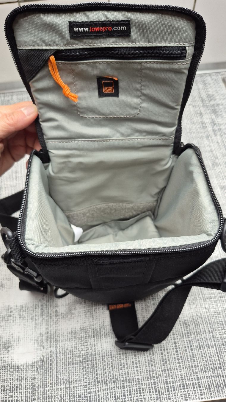 Kamera: lowerpro toploader zoom 50aw – Gebraucht aus Aarau Rohr von freesoul1 1