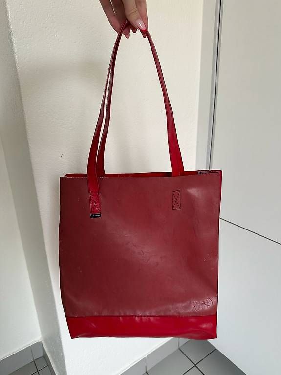 Sacs: Sac Freitag rouge  – D'occasion à Renens VD par Nikola_Grubor