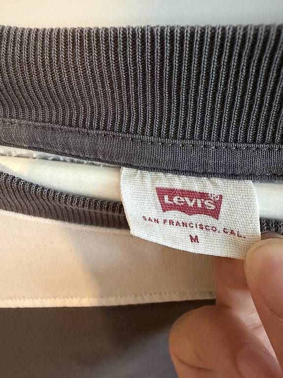 Maglioni & Felpe: Levis Pullover – Usato da Zürich venduto da san_7n2l 2
