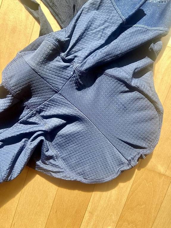 Pantaloni: Damen Bib Pas normal studios essential Grösse S – Usato da Mollis venduto da sch_7b5z 1