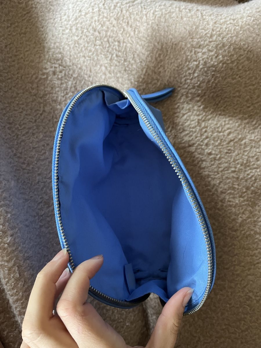Custodie per cosmetici: Nécessaire blau – Nuovo (secondo la descrizione) da Ogens venduto da lau_z665 3