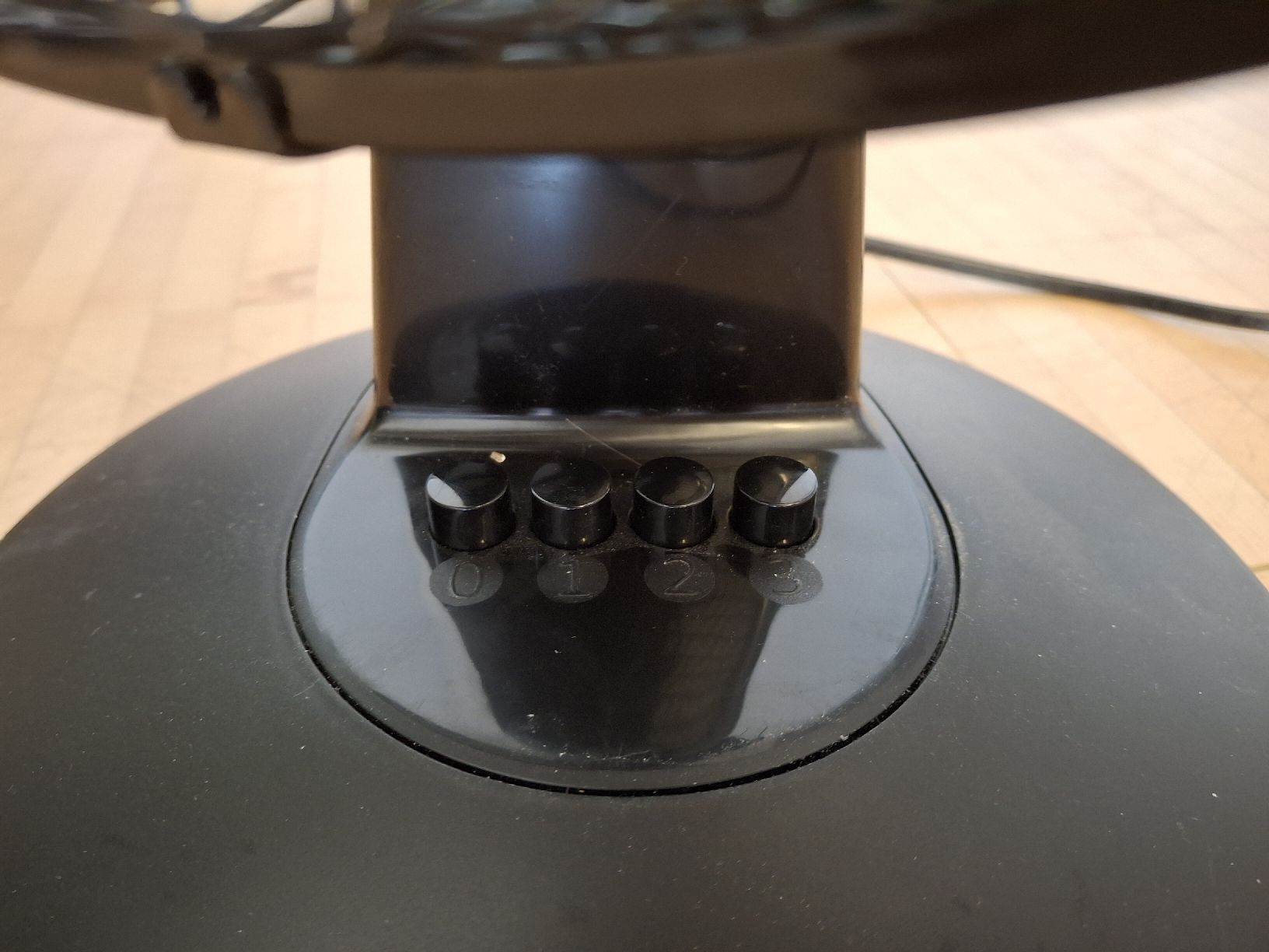 Ventilatoren: Ventilator Durabase schwarz 3 Geschwindigkeiten funktionsf. – Gebraucht aus Cham von Girasol3 2