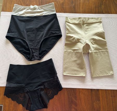 2 SPANX und 1 Paar ESPRIT Unterhosen