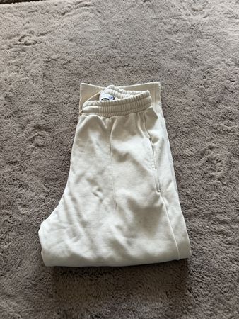 Pantalon jogging beige clair comme neuf taille S