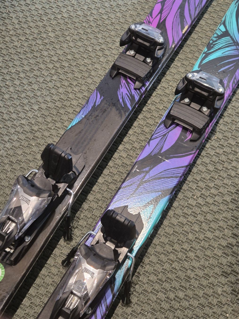 K2 Sci: Freestyle Ski K2 Empress 169 mit Bindung – Usato da Luzern venduto da VintageSeiko 2