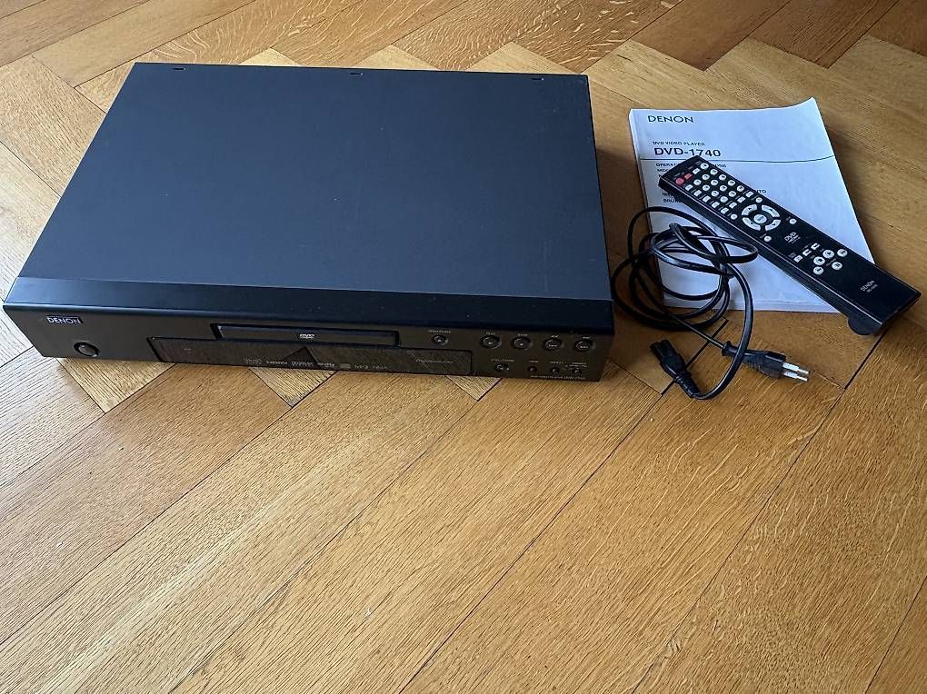 Denon Systèmes audio & multimédias: DVD Player Denon – D'occasion à Basel par giraffe028 1