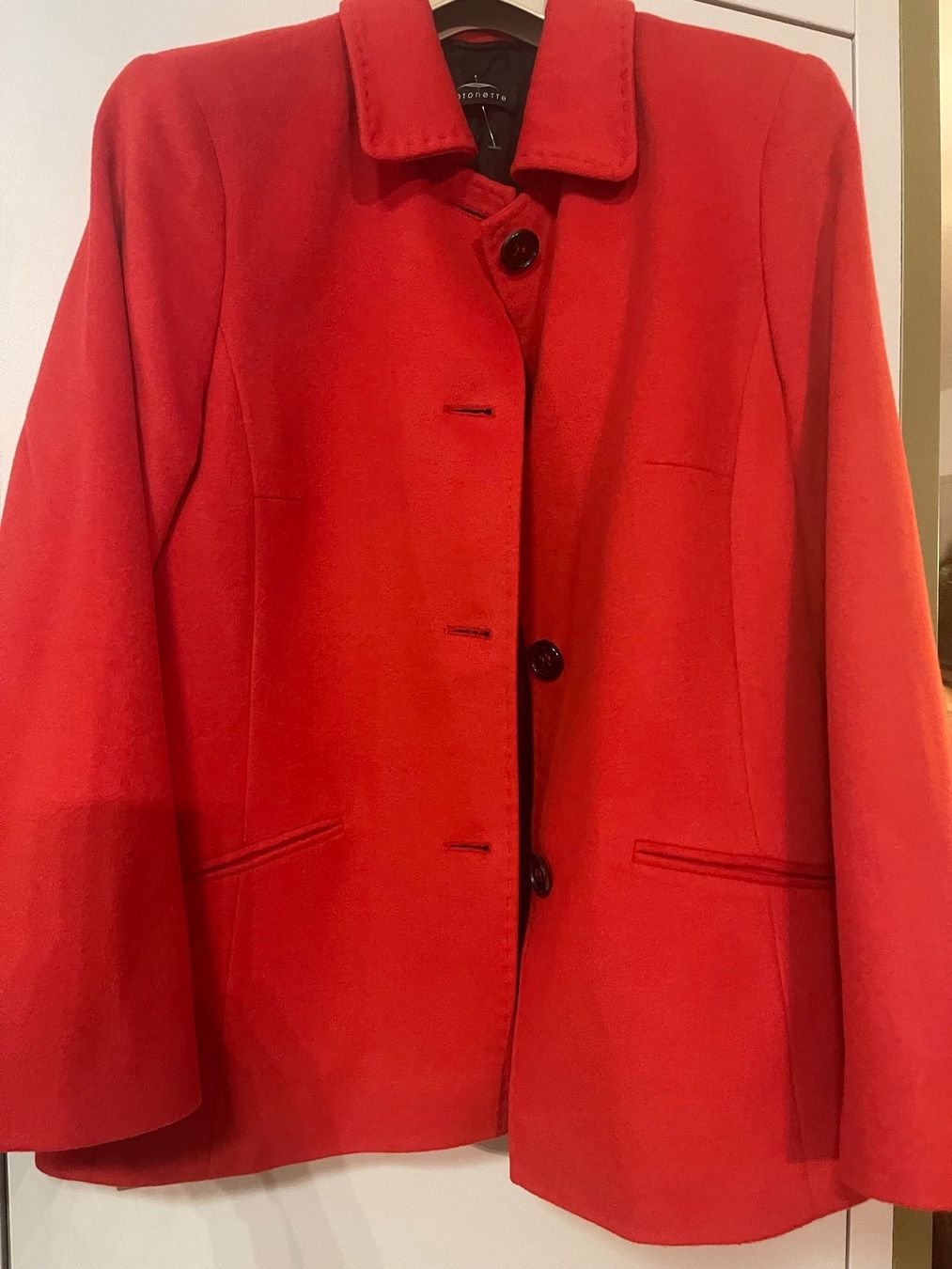 Giacche: Roter Woolmantel von Antonette Columbo Gr. 40 – Nuovo (secondo la descrizione) da Rüschlikon venduto da Lajniii
