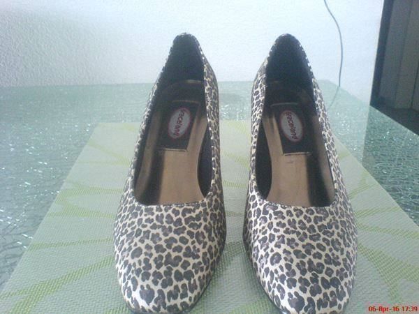 Damenschuhe: neue schöne Leoparden Pumps – Neu (gemäss Beschreibung) aus Oftringen von andrax
