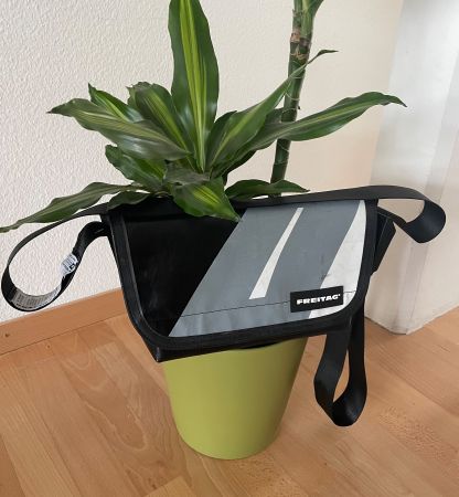 Freitag Hawaii Five-0 F41/black-grey-white/TOP Gelegenheit!