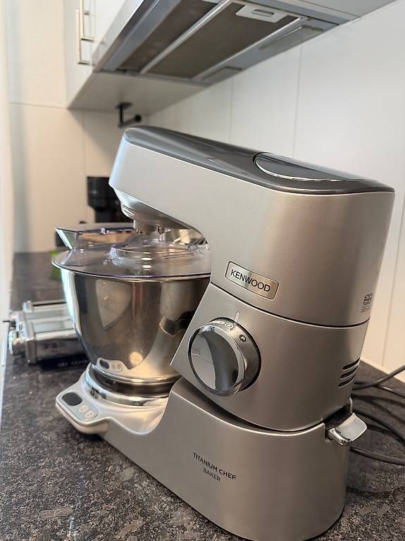 Küchengeräte: Kenwood Titanium Chef Baker – Gebraucht aus Wallisellen von noelzul 1